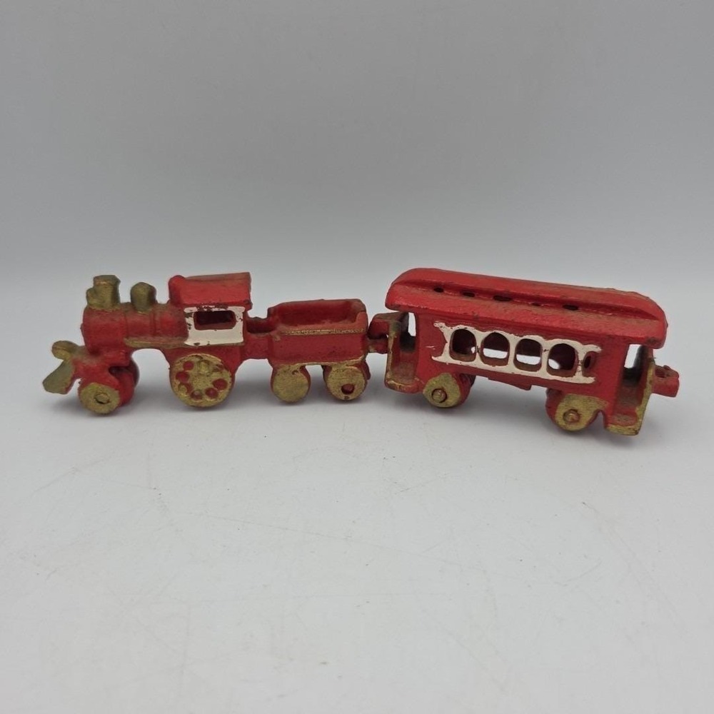 CAST IRON TOY TRAIN LOCOMOTIVE TENDER PASSENGER CAR VINTAGE PUSH TOY